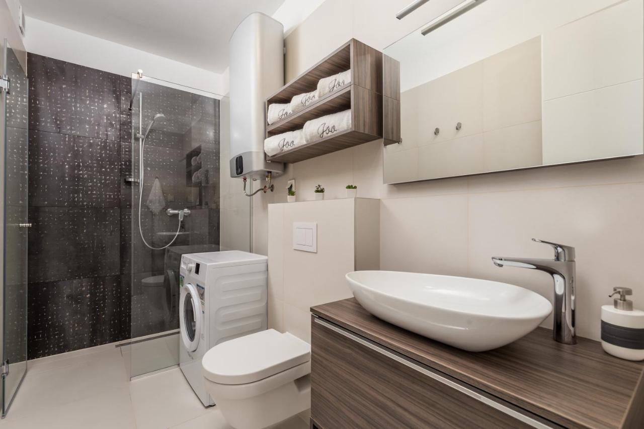Luxury Apartment Joo & Joo 穆泰尔岛 外观 照片
